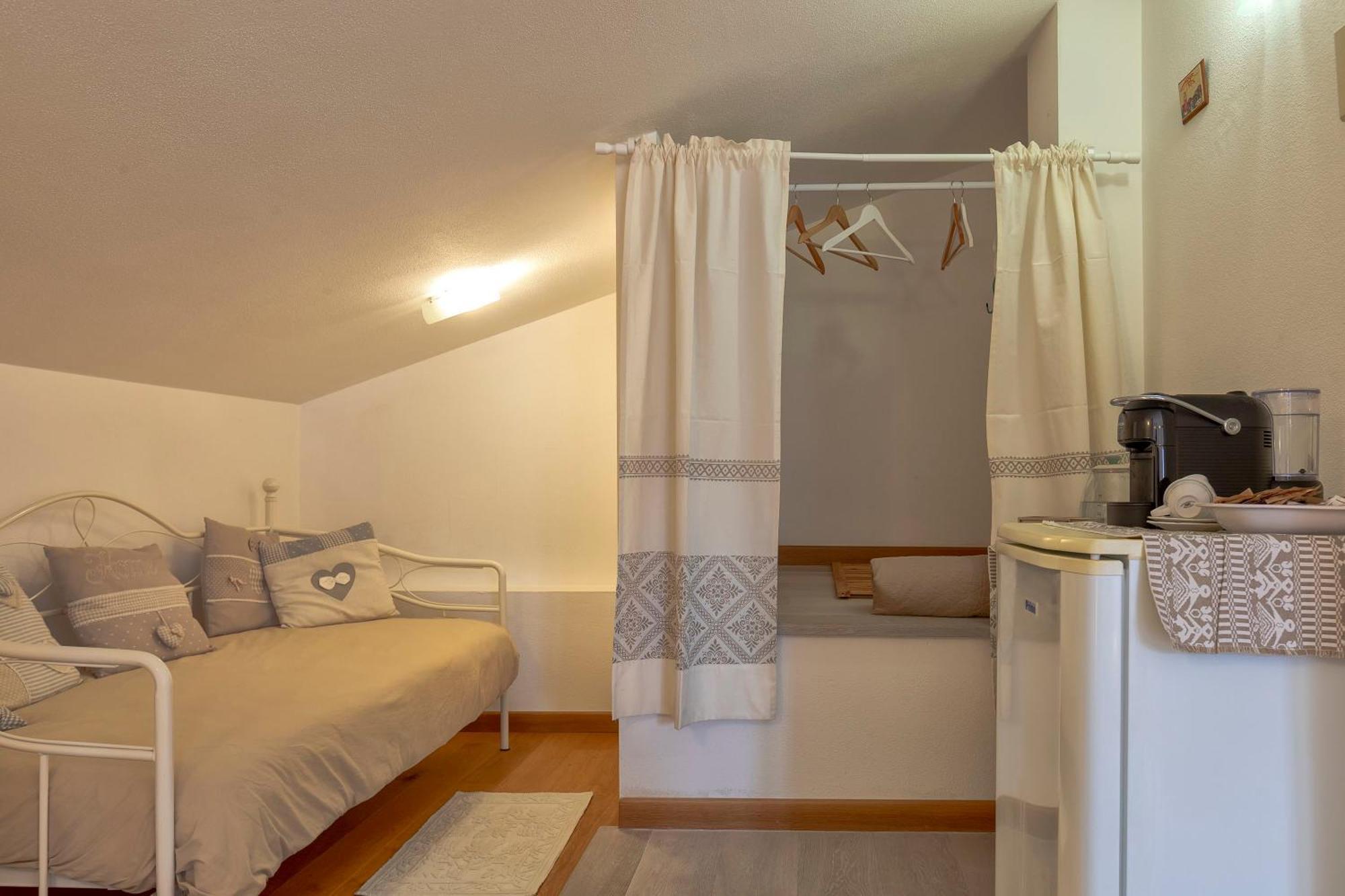 Sardinia Guest House Olmedo Exterior photo